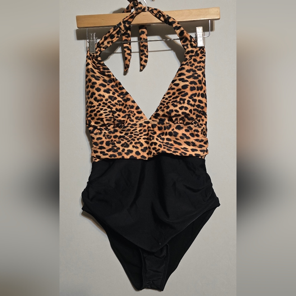 Colorblock Leopard Print Halter One-Piece Swimsuit, Size Large